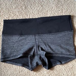 Lululemon Athletica yoga shorts 6